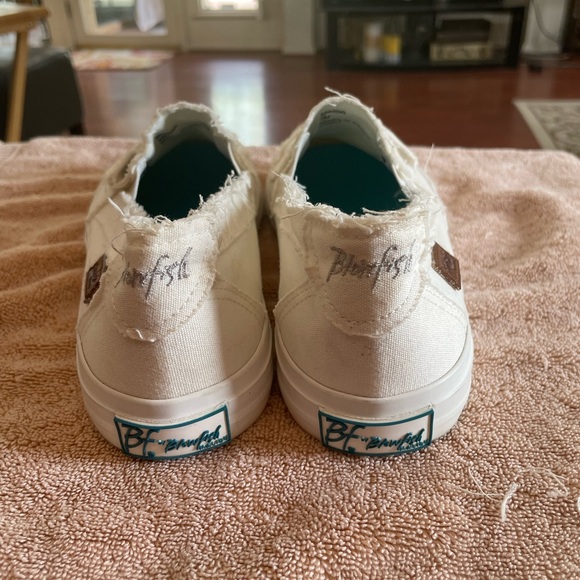 Blowfish Malibu Melon white slip on button Sneaker canvas shoe 8 laceless cotton - Picture 10 of 16